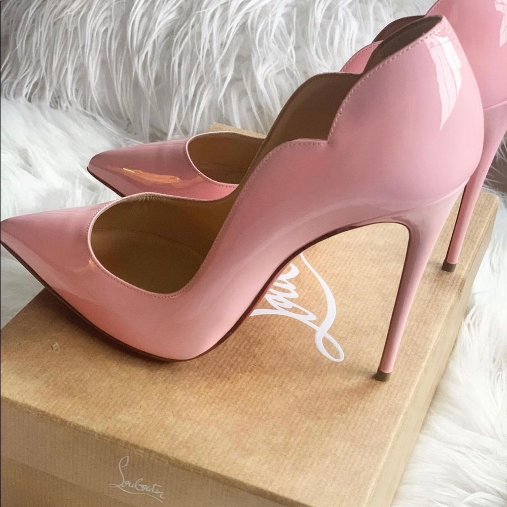 ✨ Brand New Pink Louboutins ✨